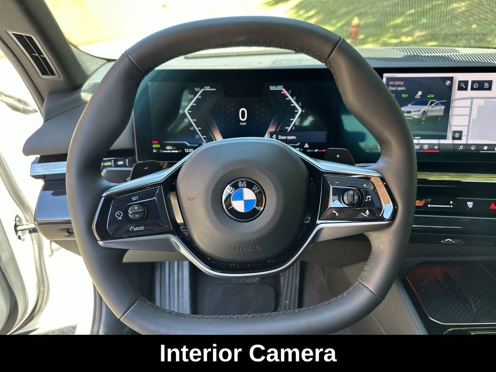 Used 2025 BMW 530i xDrive w/ Premium Package image 18