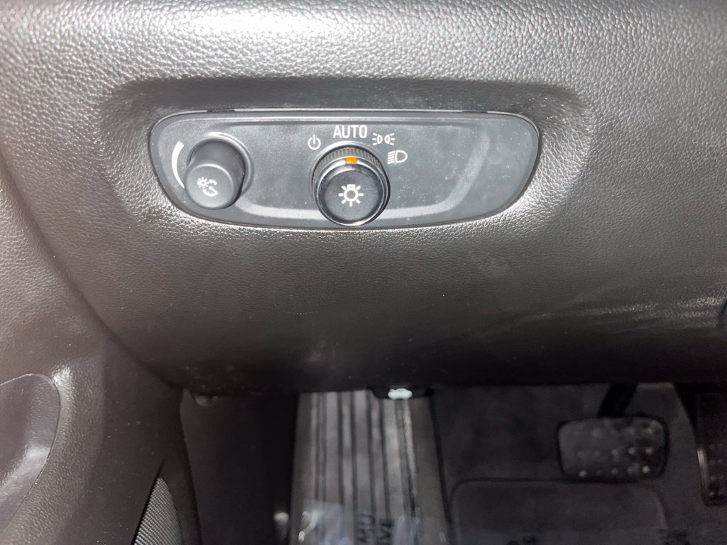 Used 2020 Chevrolet Traverse LS FWD image 58