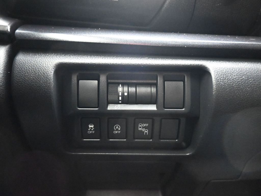 Used 2022 Subaru Crosstrek 2.5i Sport w/ Moonroof Package AWD/4WD image 28