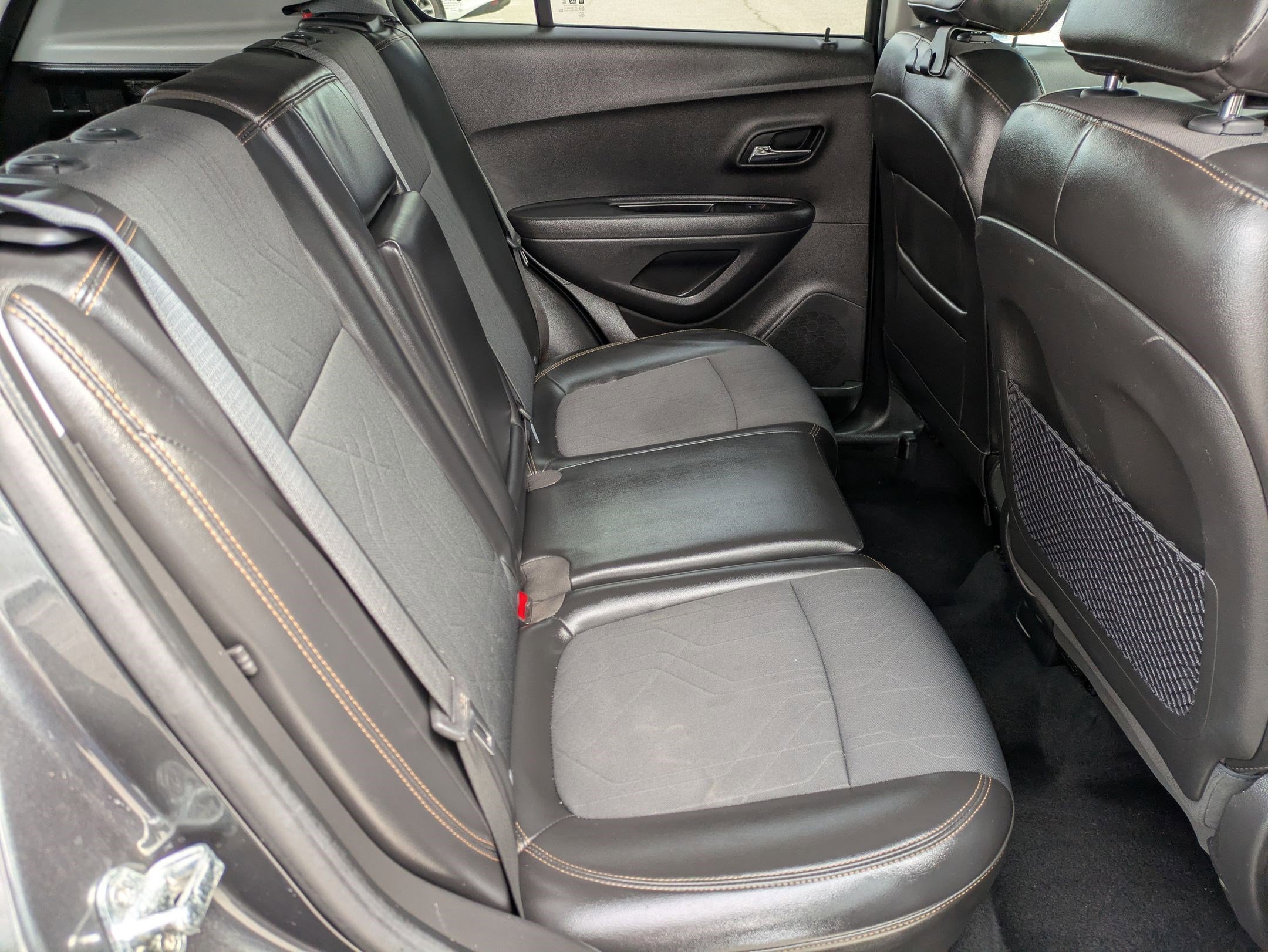 Used 2018 Chevrolet Trax LT w/ LT Convenience Package image 30