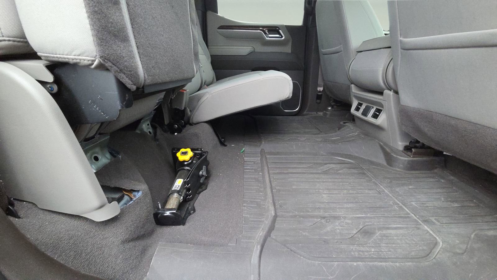 Used 2023 GMC Sierra 1500 SLE image 26