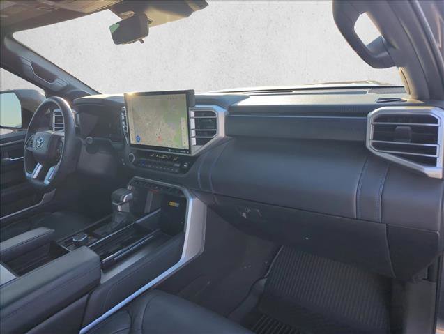 Used 2024 Toyota Sequoia Platinum AWD/4WD image 27