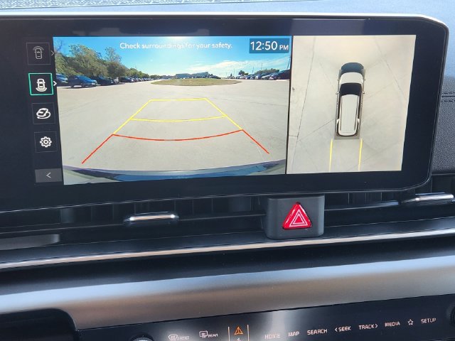 Certified 2026 Kia Carnival SX w/ SX Dark Edition Package FWD image 18