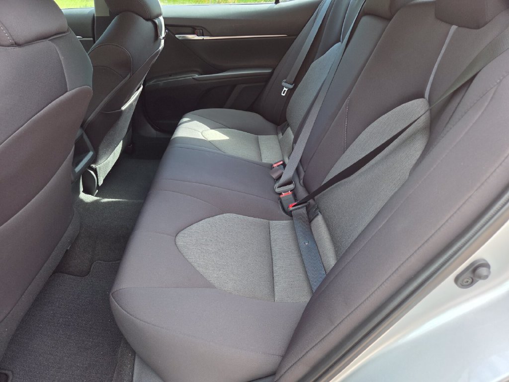Certified 2021 Toyota Camry LE FWD image 21
