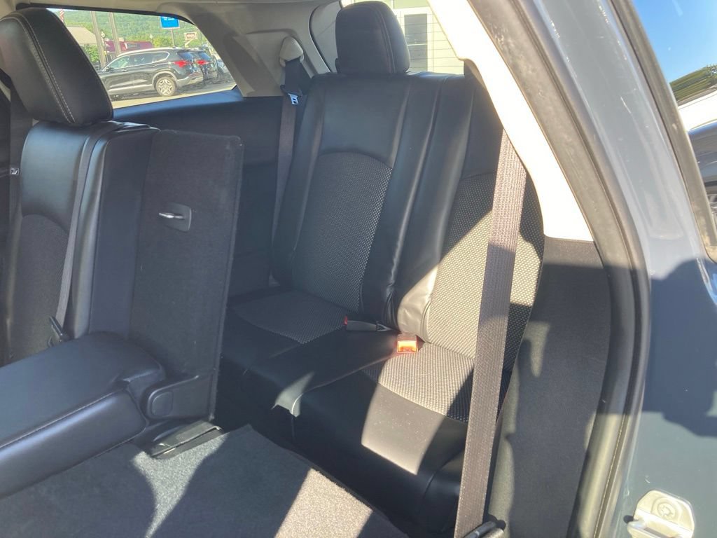 Used 2018 Dodge Journey Crossroad AWD/4WD image 31