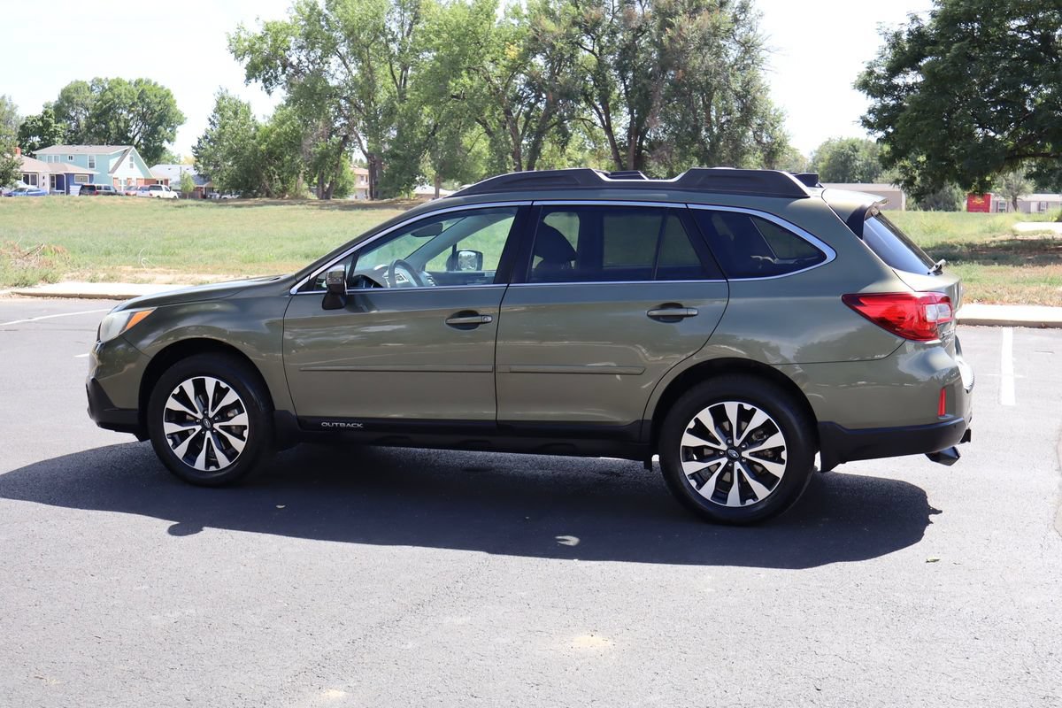 Used 2017 Subaru Outback 3.6R Limited AWD/4WD image 8