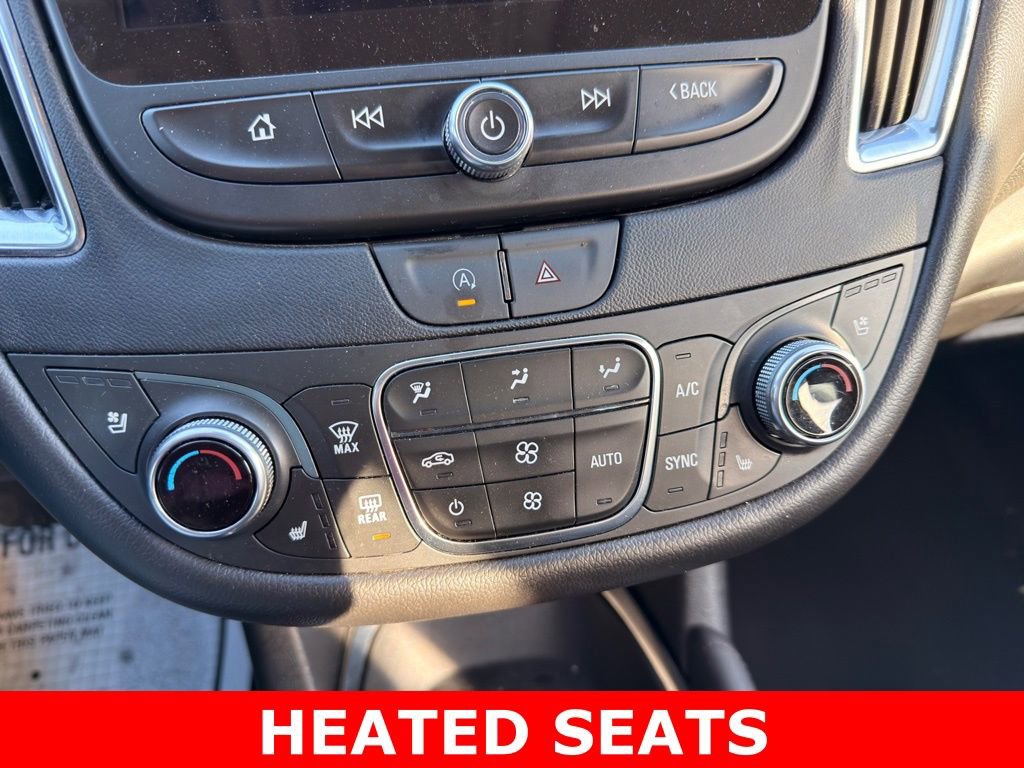 Used 2024 Chevrolet Malibu LT image 3