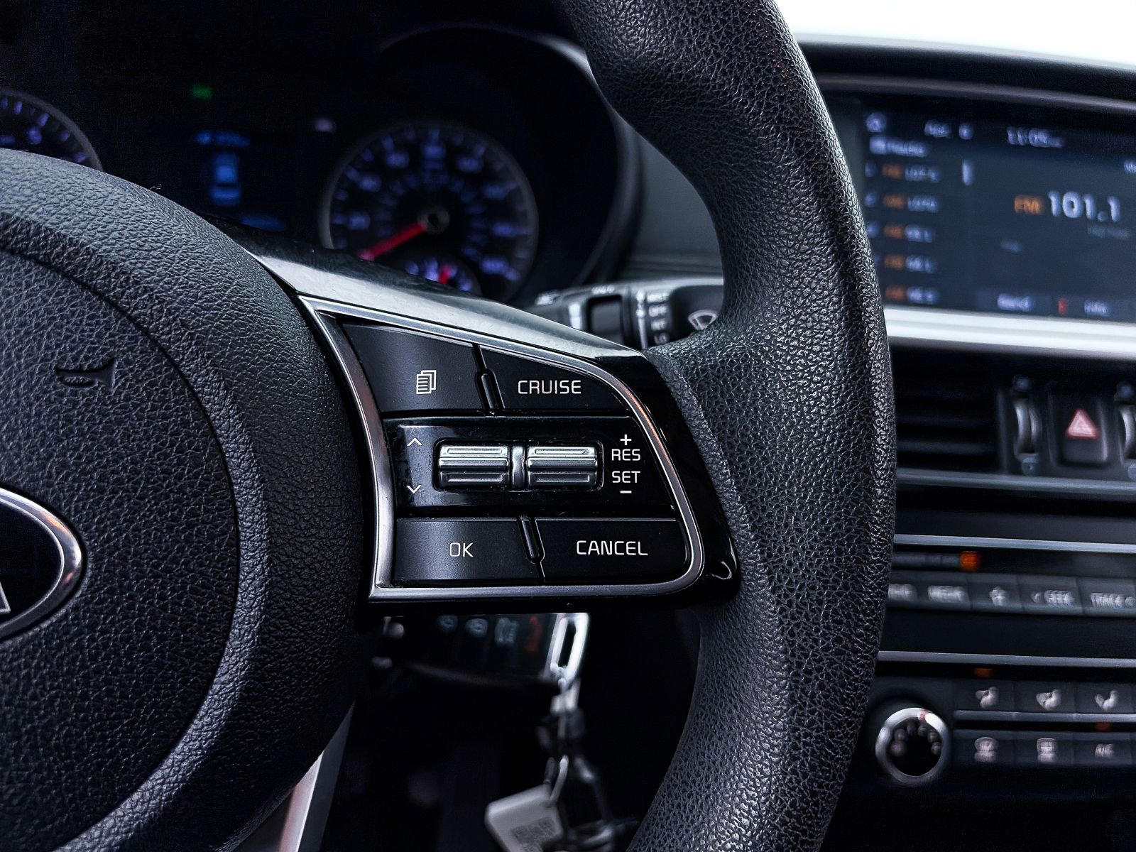 Used 2020 Kia Optima LX image 24