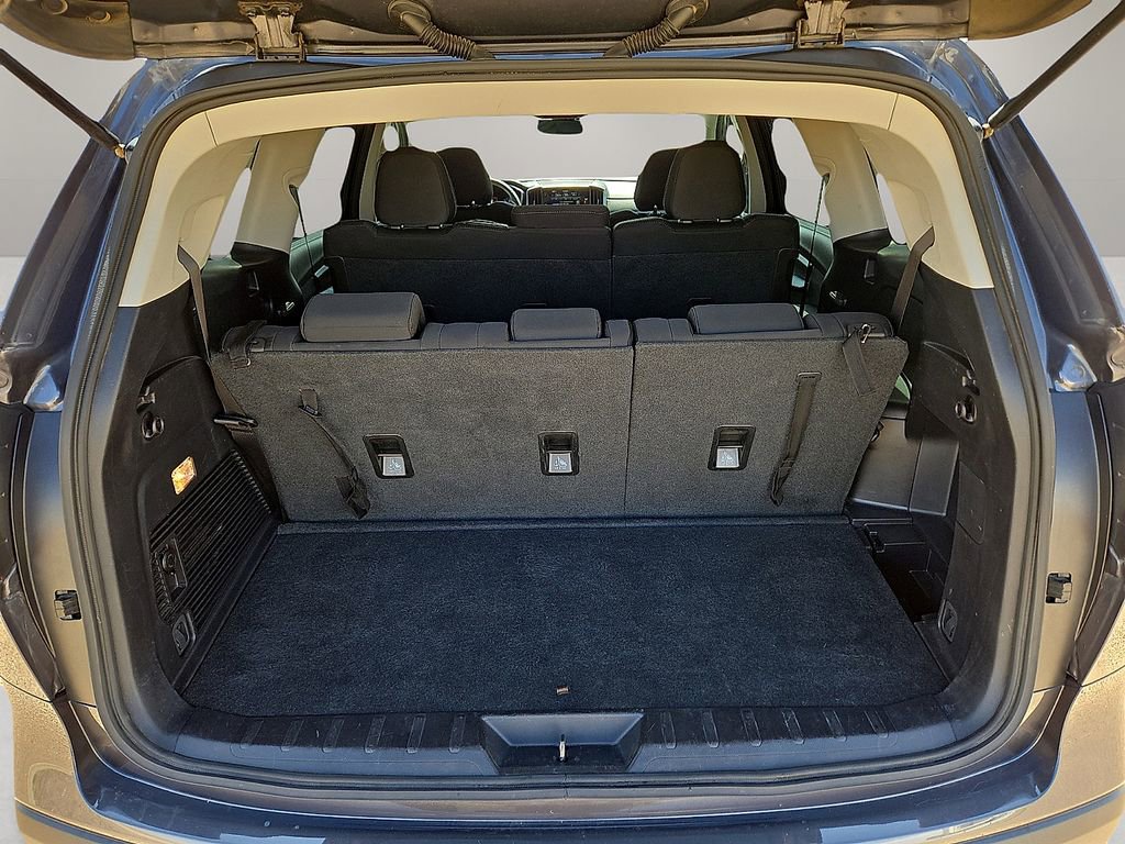 Used 2023 Subaru Ascent Premium image 13