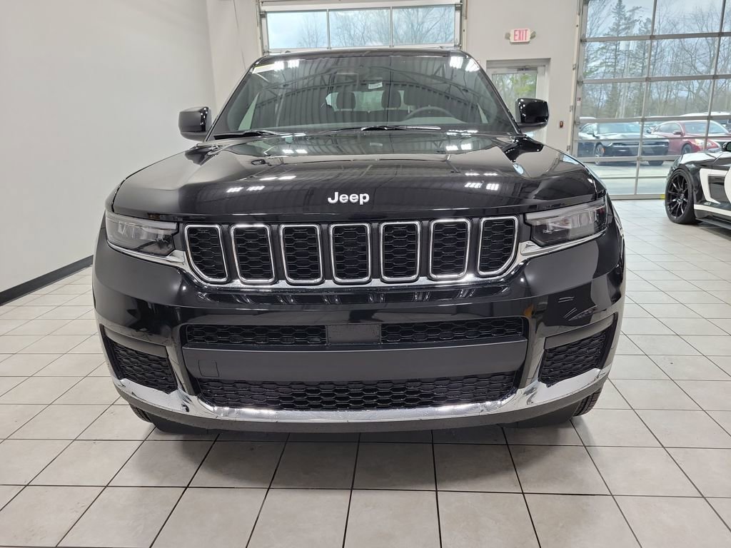 New 2025 Jeep Grand Cherokee L Laredo w/ Luxury Tech Group I video 3