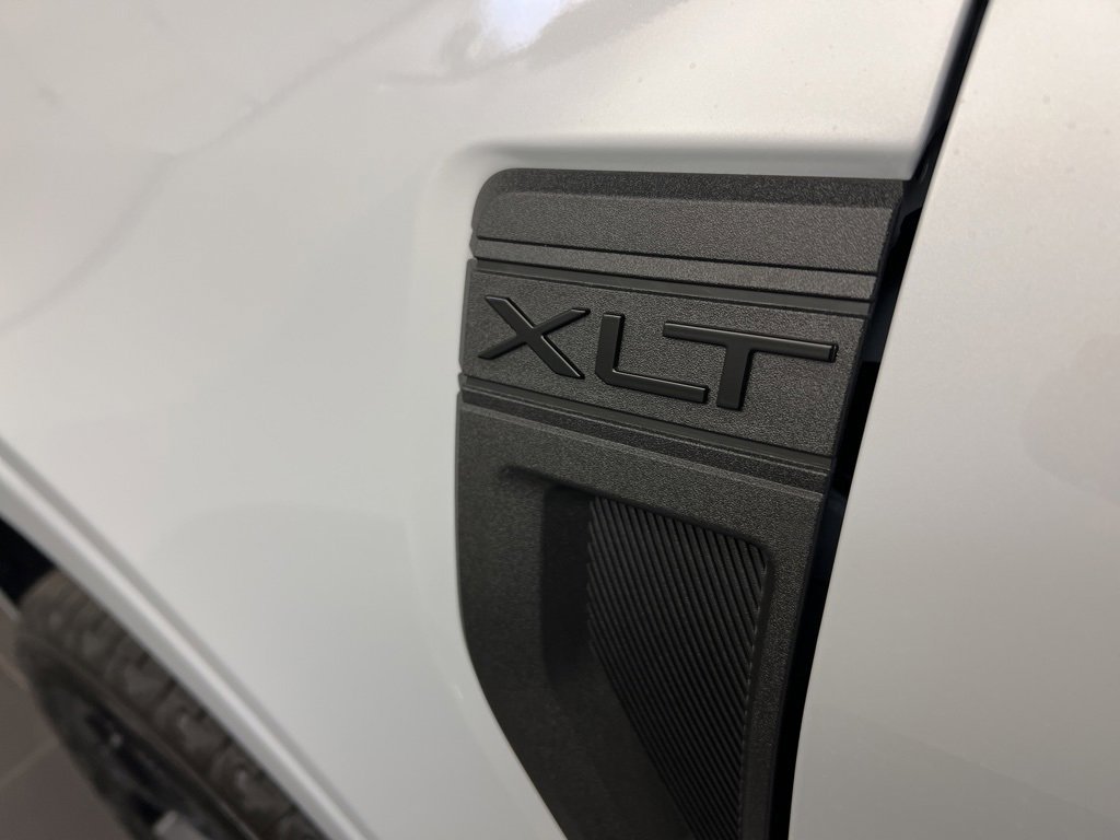 New 2025 Ford Maverick XLT w/ XLT Luxury Package image 33