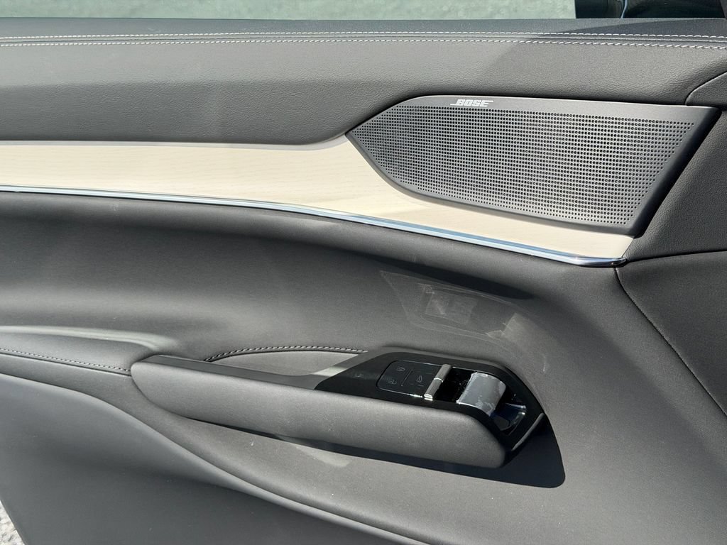 New 2026 Volvo EX90 Ultra AWD/4WD image 31