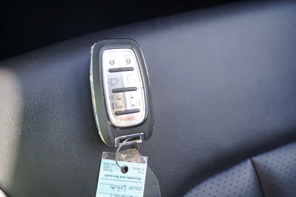 Used 2025 Chrysler Pacifica Select FWD image 39
