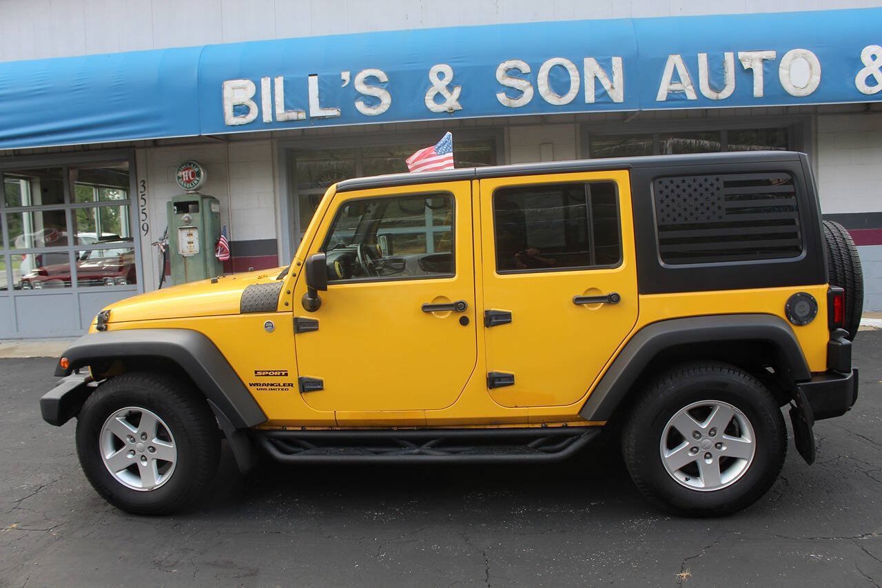 Used 2015 Jeep Wrangler Unlimited Sport w/ Quick Order Package 24S AWD/4WD image 3
