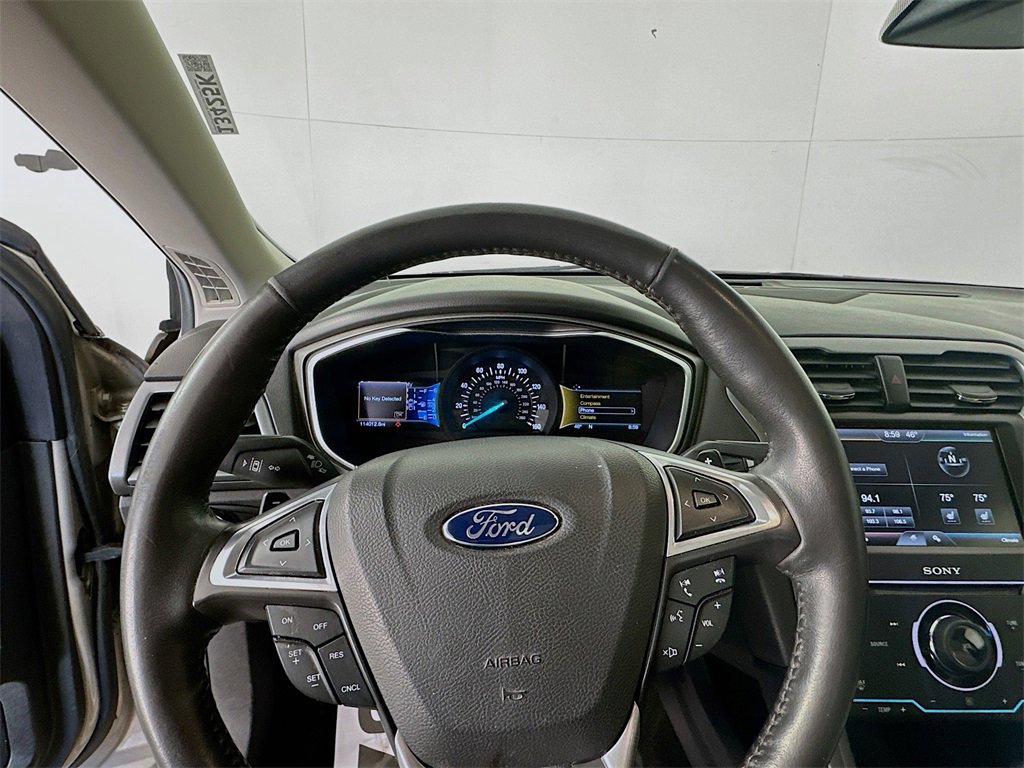 Used 2015 Ford Fusion Titanium image 11