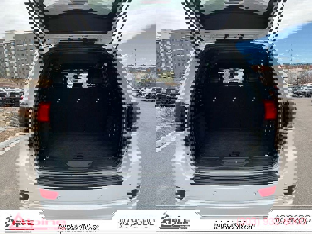 Used 2019 Jeep Grand Cherokee Altitude image 20