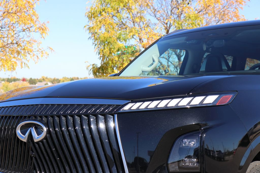 Certified 2025 INFINITI QX80 Sensory image 11