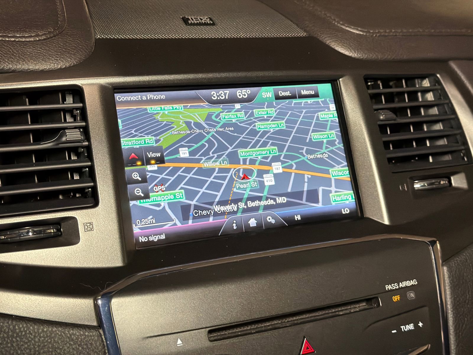 Used 2015 Lincoln MKS AWD w/ Equipment Group 101A image 23