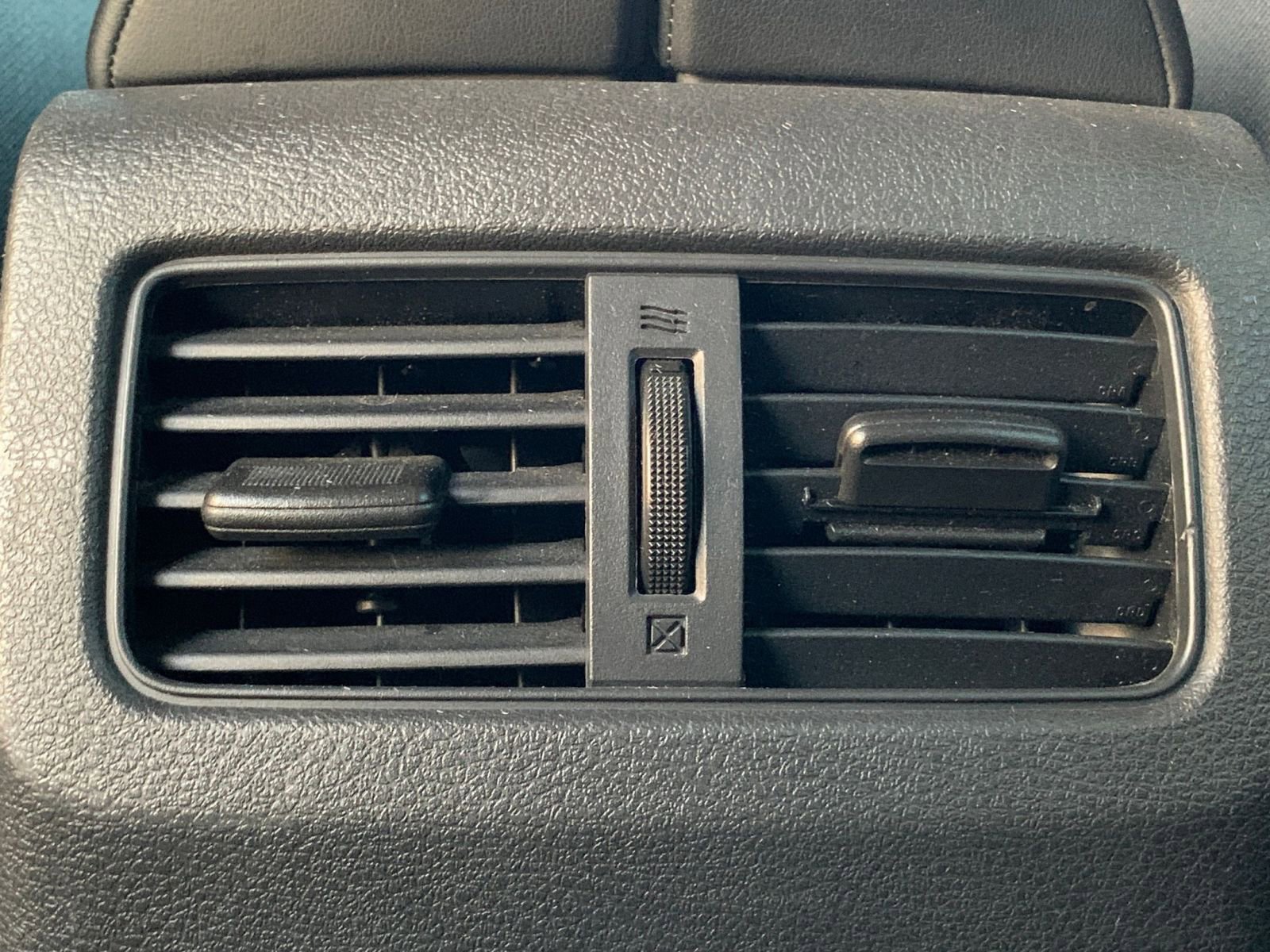 Used 2022 Nissan Rogue SV image 24