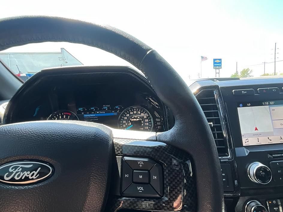 Used 2019 Ford F150 Lariat w/ Equipment Group 502A Luxury AWD/4WD image 33