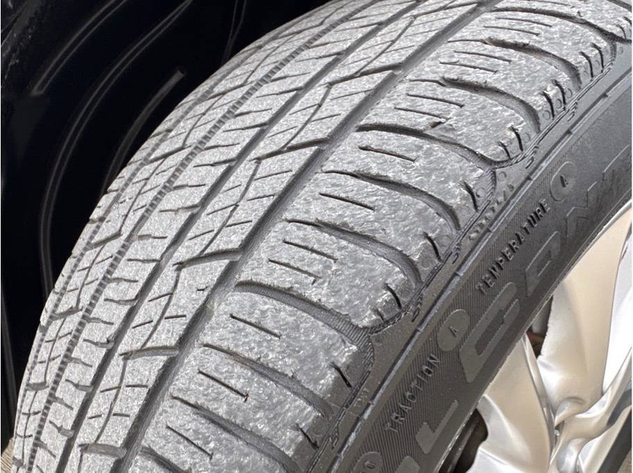 Used 2014 MAZDA MAZDA3 i Touring image 23