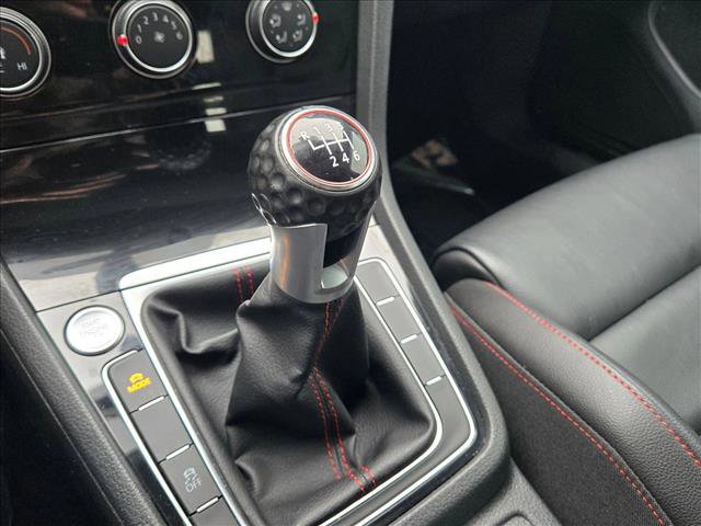 Used 2019 Volkswagen GTI SE w/ SE Experience Package image 12