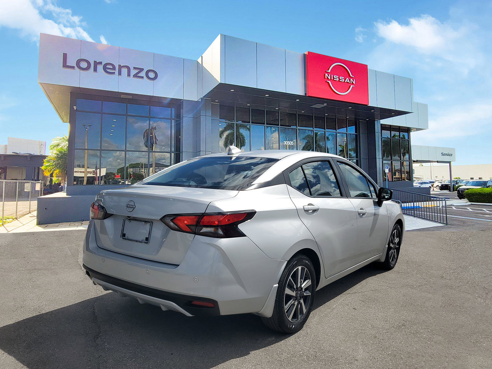 Certified 2025 Nissan Versa SV w/ Trunk Package image 5