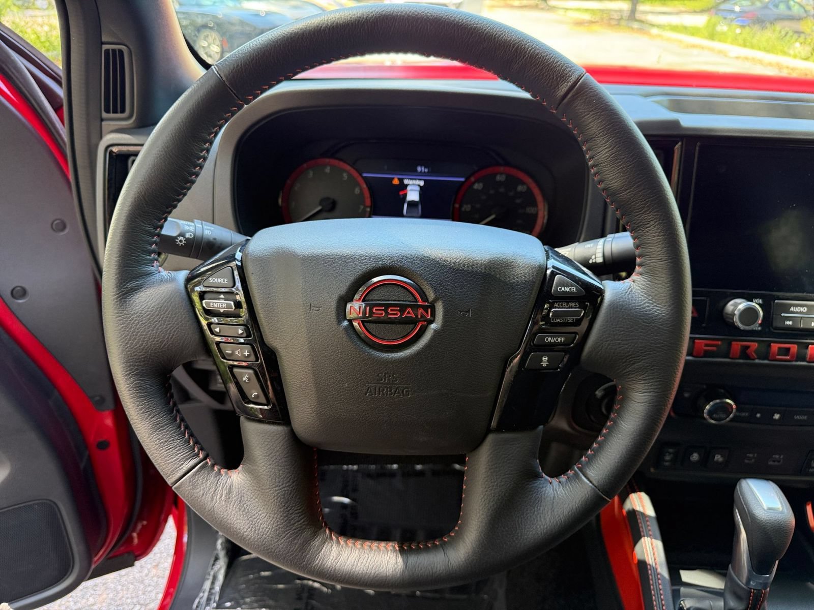 Used 2026 Nissan Frontier PRO-4X AWD/4WD image 25