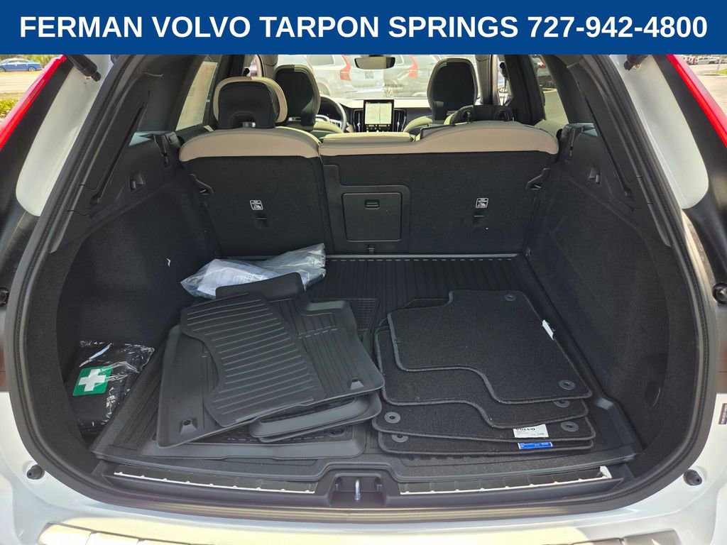 New 2026 Volvo XC60 B5 Plus w/ Protection Package Premier AWD/4WD image 18