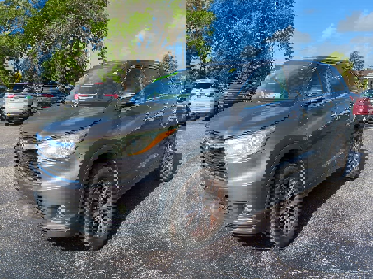 Used 2015 Toyota Highlander Plus image 7