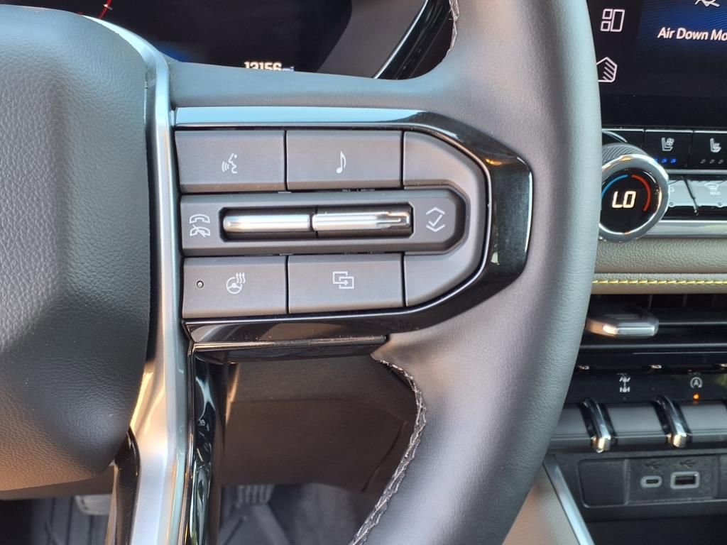 Used 2023 Chevrolet Colorado ZR2 w/ ZR2 Convenience Package III image 29