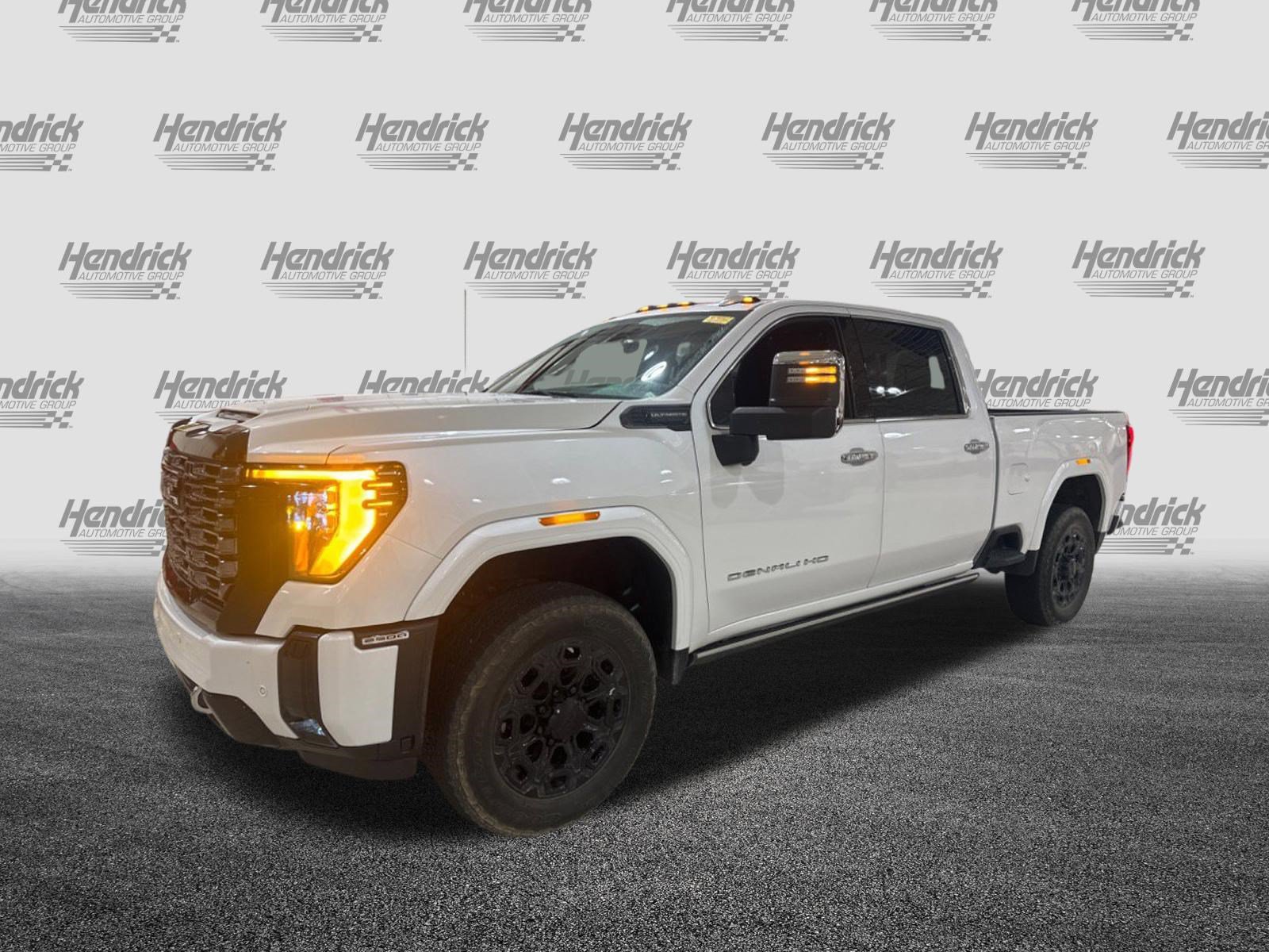 Used 2025 GMC Sierra 2500 Denali Ultimate AWD/4WD image 16