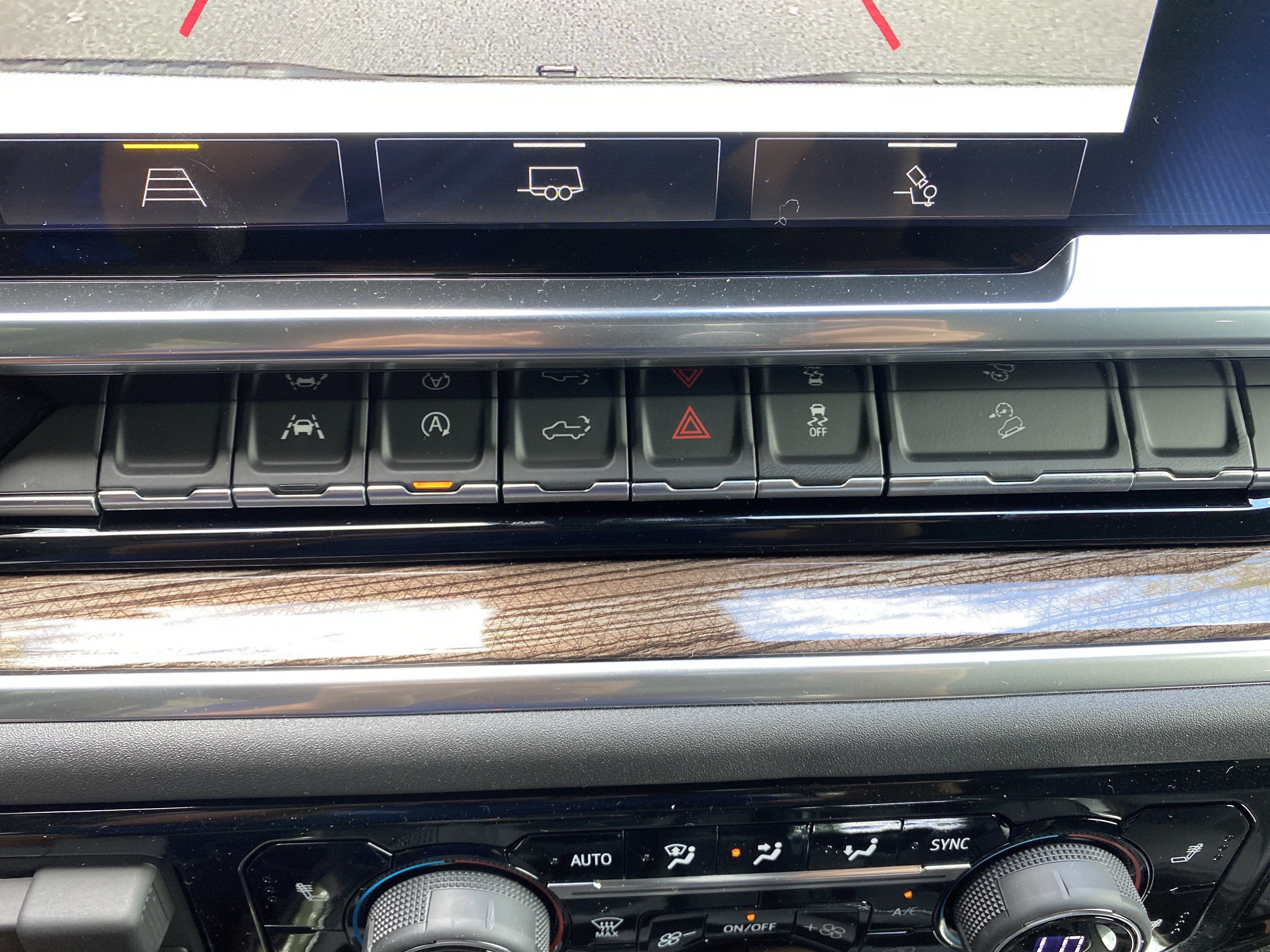 New 2026 Chevrolet Silverado 1500 LT Trail Boss w/ Convenience Package II AWD/4WD image 27
