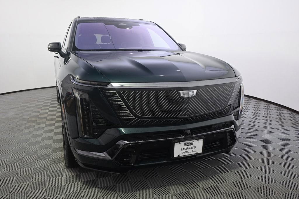 New 2026 Cadillac Vistiq Platinum w/ LPO, Floor Liner Package image 9