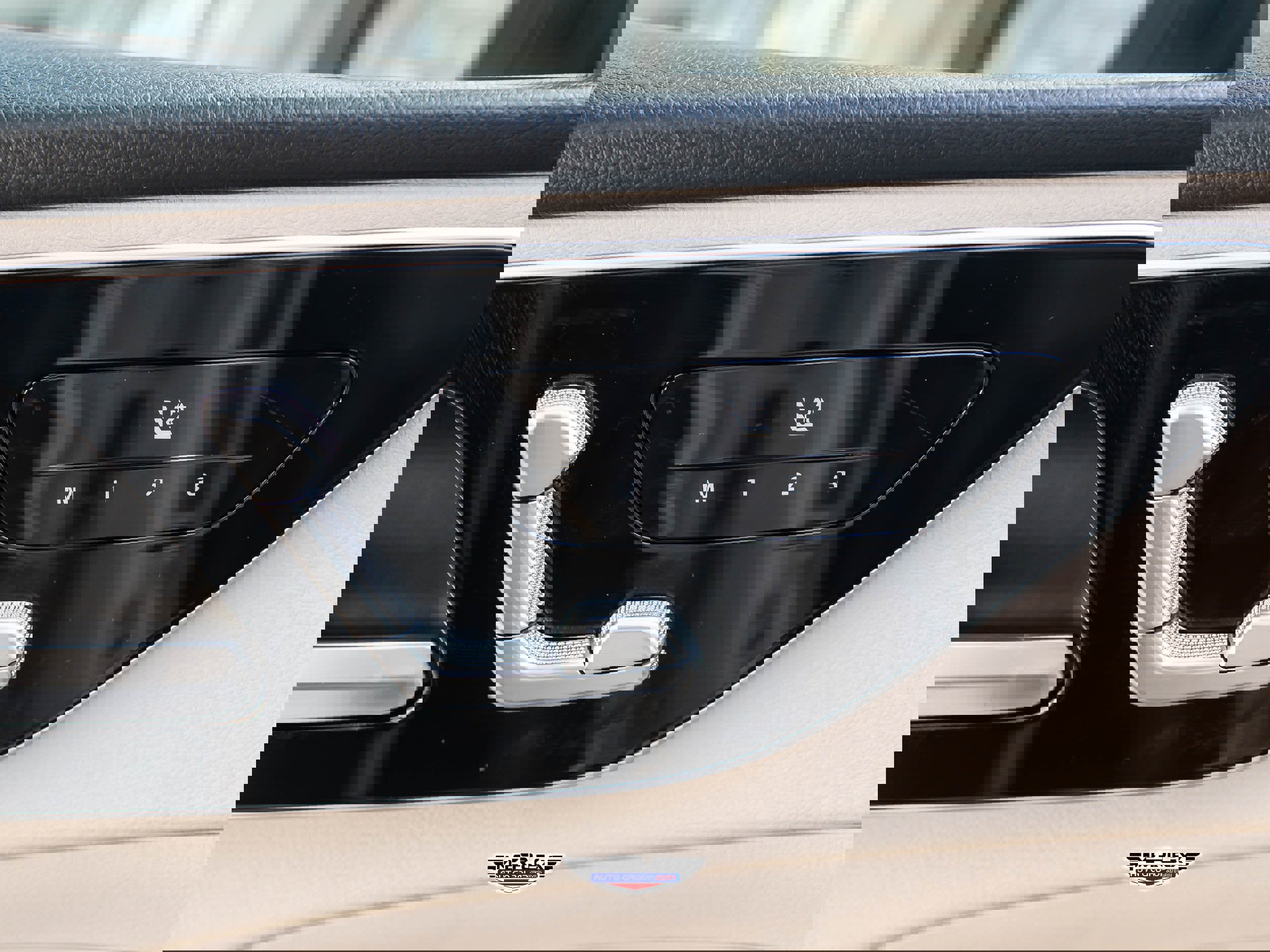 Used 2022 Mercedes-Benz C 300 4MATIC Sedan w/ Exclusive Trim Package image 39