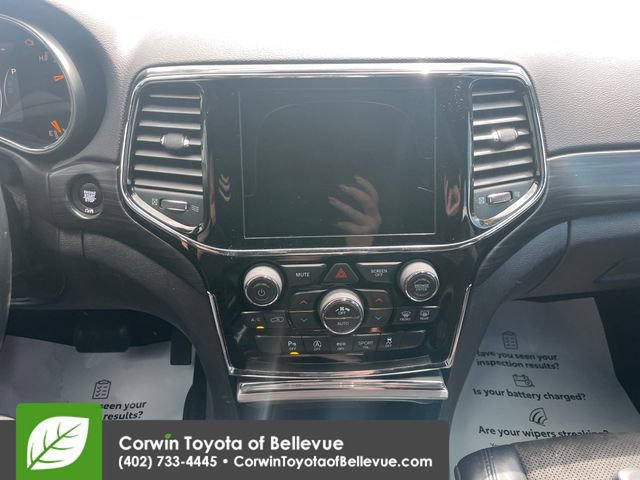 Used 2019 Jeep Grand Cherokee Altitude AWD/4WD image 11