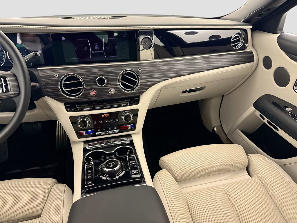 Used 2022 Rolls-Royce Ghost AWD/4WD image 24