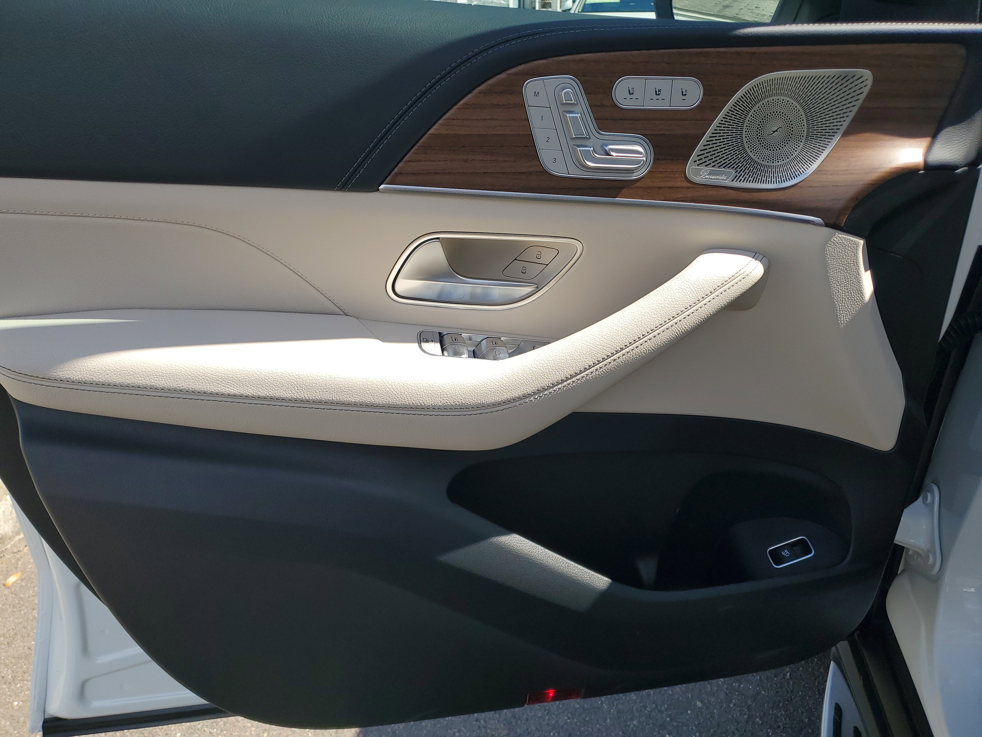 New 2026 Mercedes-Benz GLS 580 4MATIC image 19
