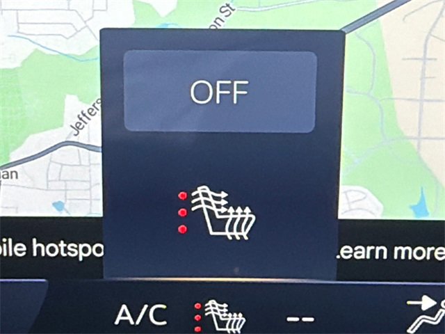 Used 2025 Buick Enclave Preferred image 31