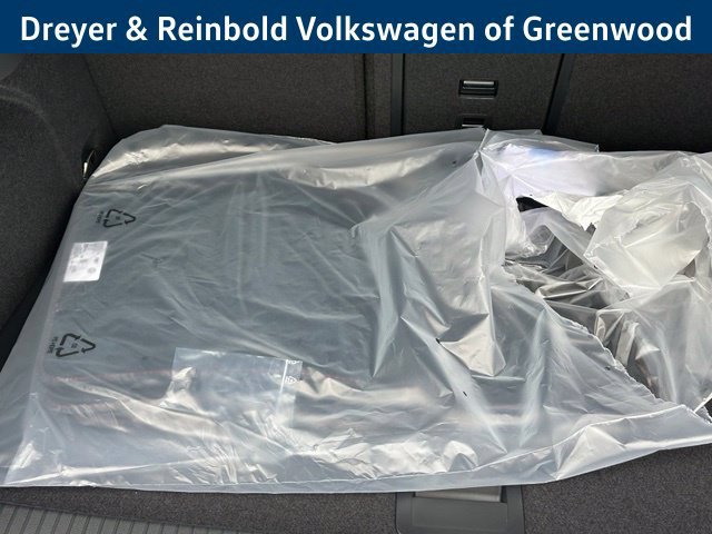 New 2026 Volkswagen GTI SE FWD image 32