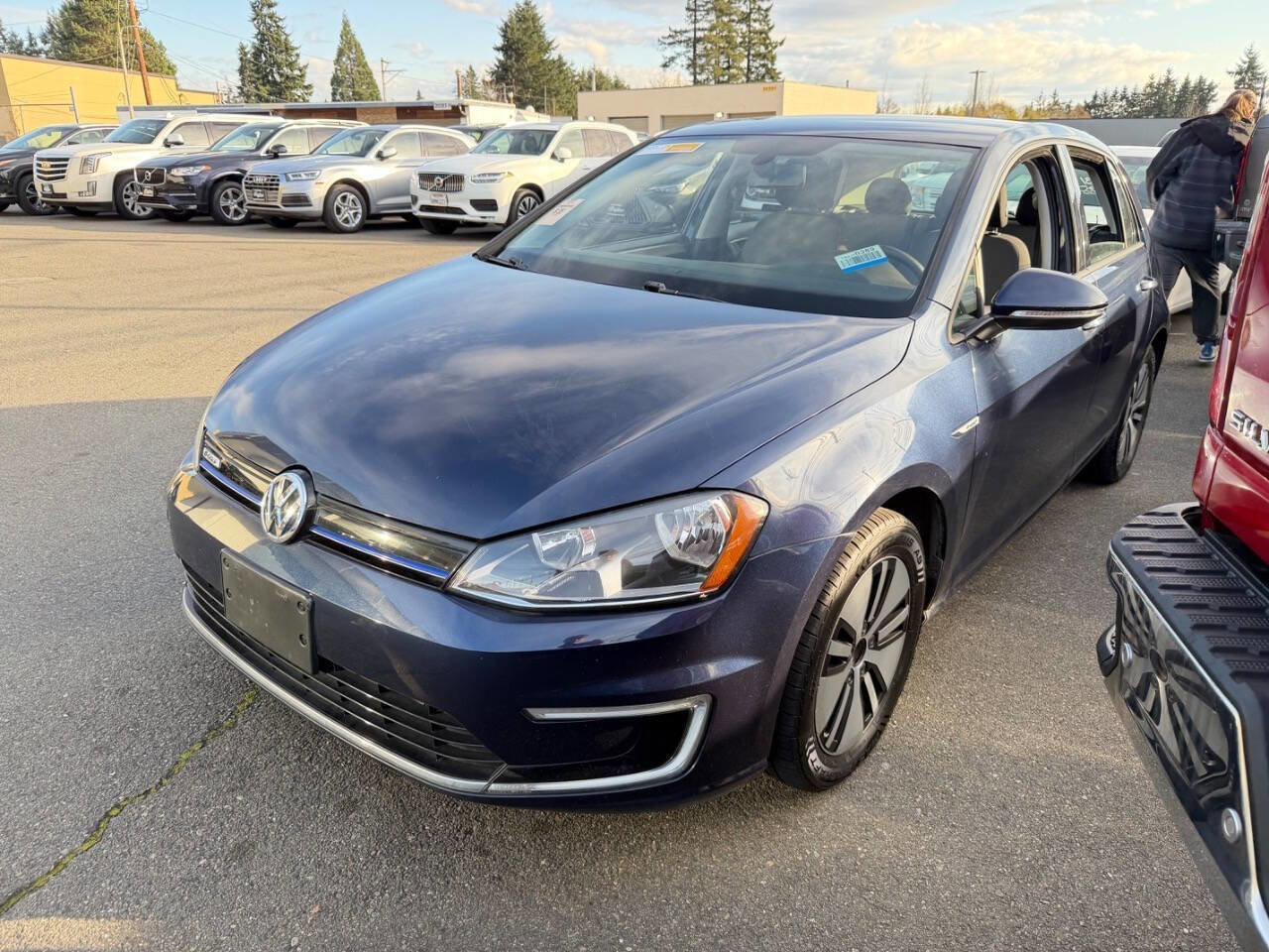 Used 2016 Volkswagen e-Golf SE