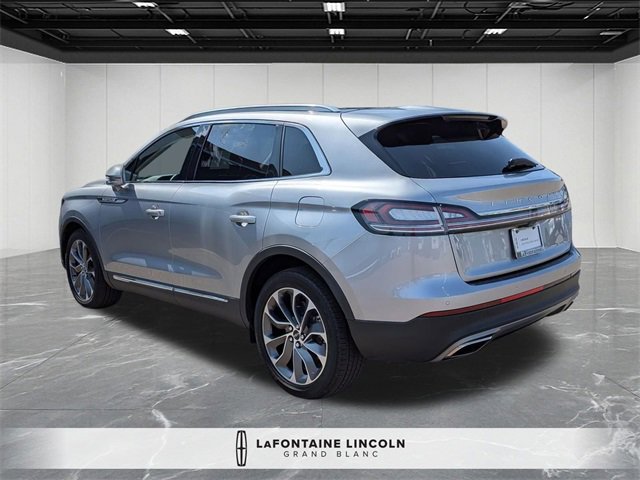 Used 2022 Lincoln Nautilus Reserve image 3