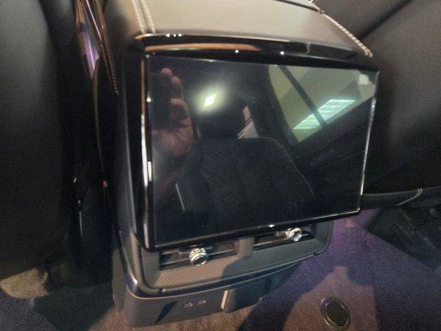 New 2026 Cadillac Vistiq Platinum image 12