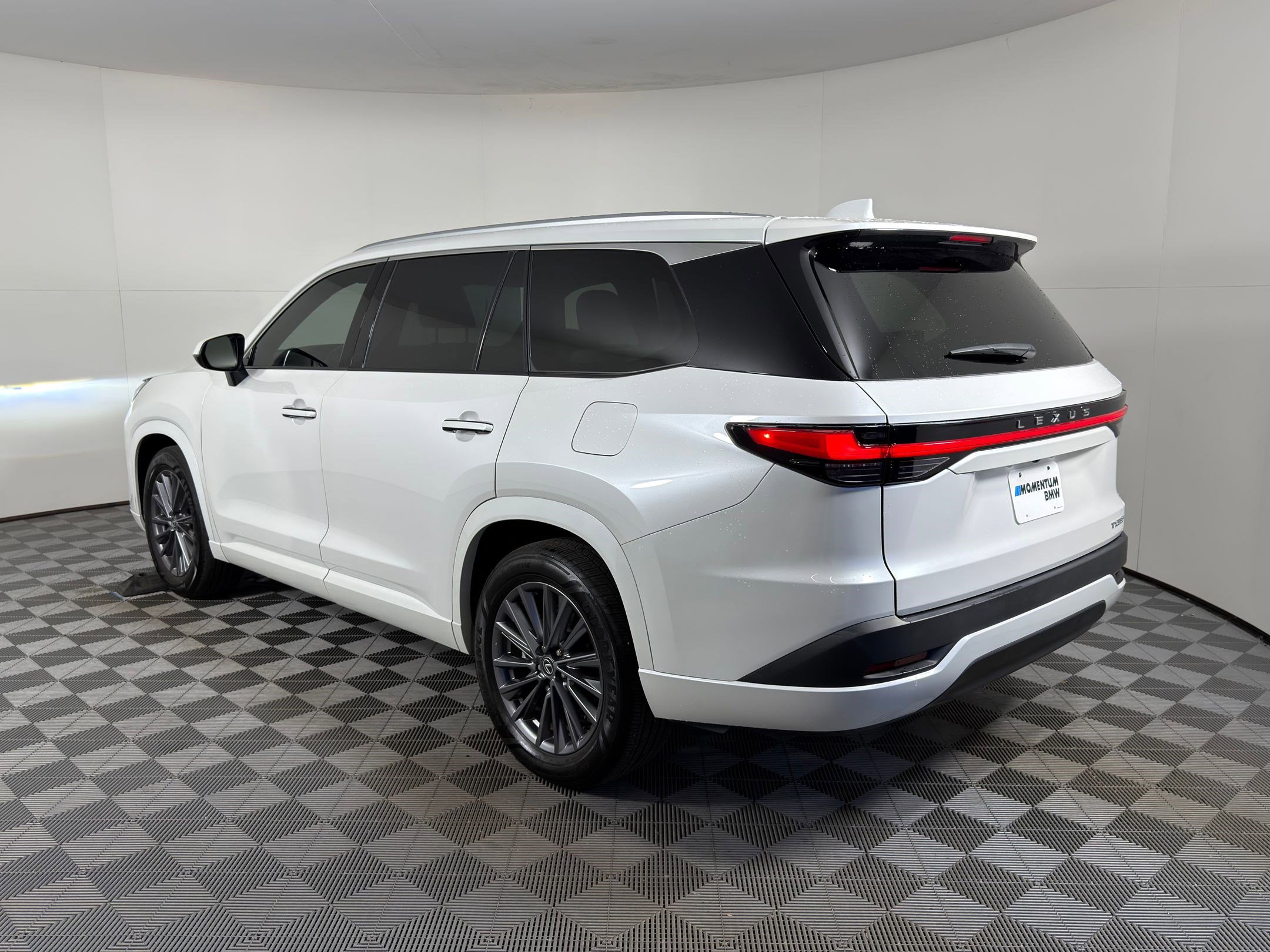 Used 2024 Lexus TX 350 FWD image 3