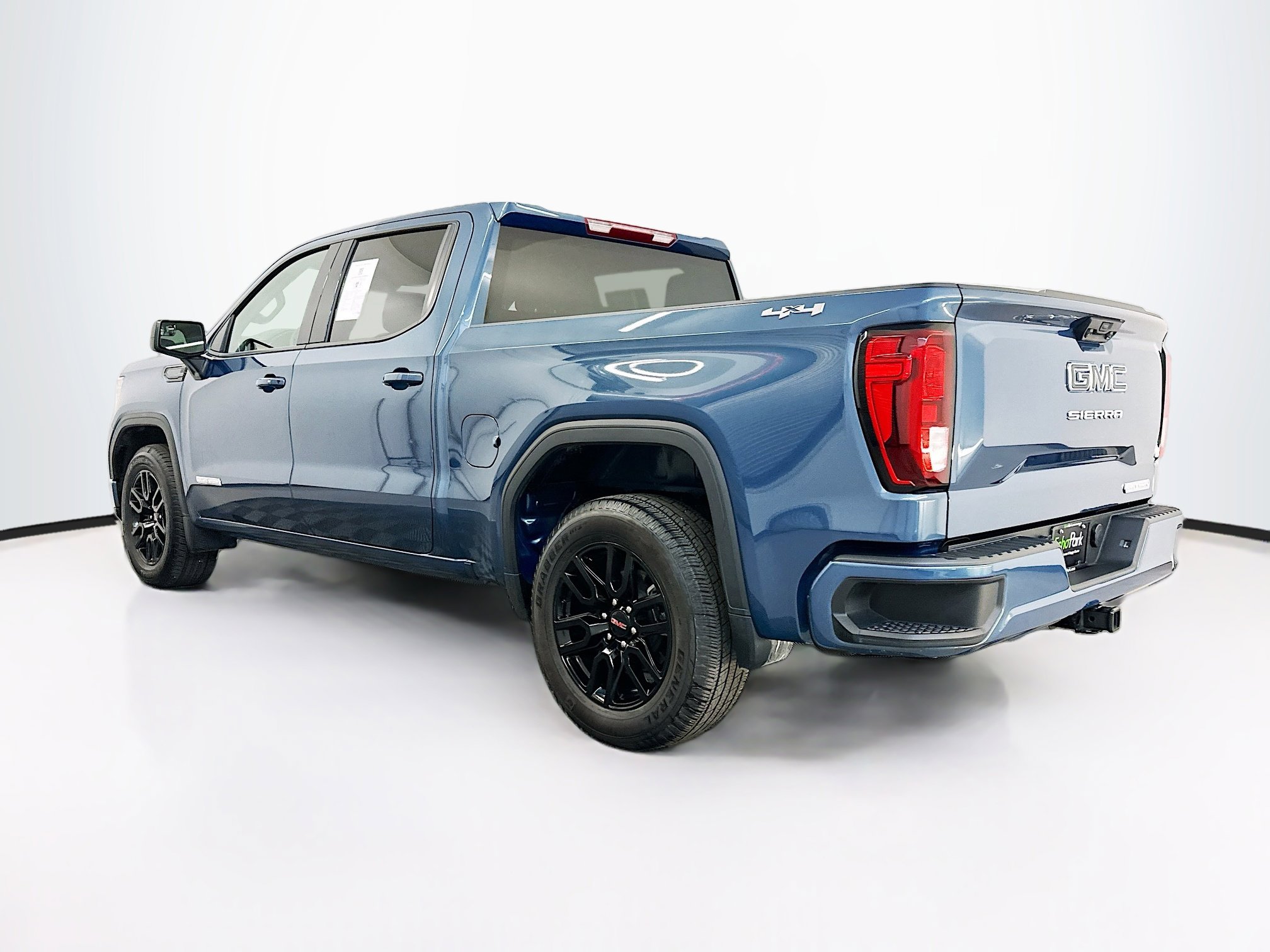 Used 2024 GMC Sierra 1500 Elevation image 5