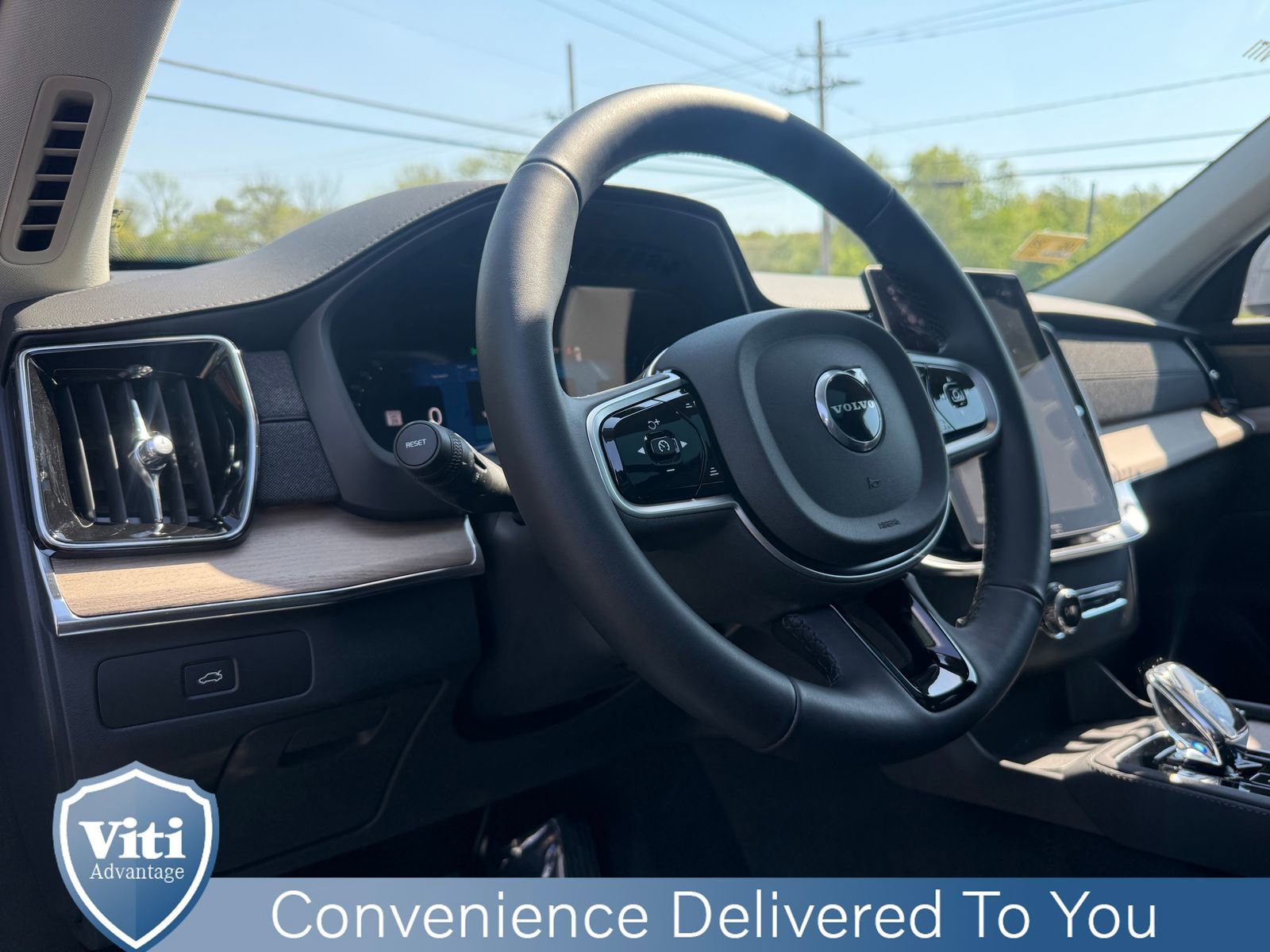 Used 2026 Volvo XC90 B6 Plus w/ Protection Package Premier AWD/4WD image 17