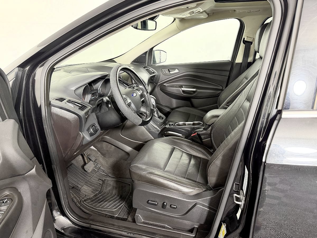 Used 2014 Ford Escape Titanium AWD/4WD image 30
