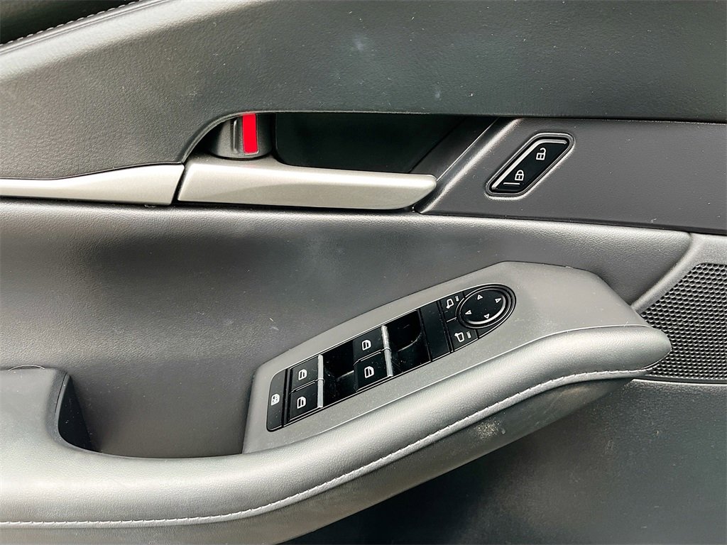 Used 2023 MAZDA CX-30 AWD 2.5 S w/ Select Package image 17