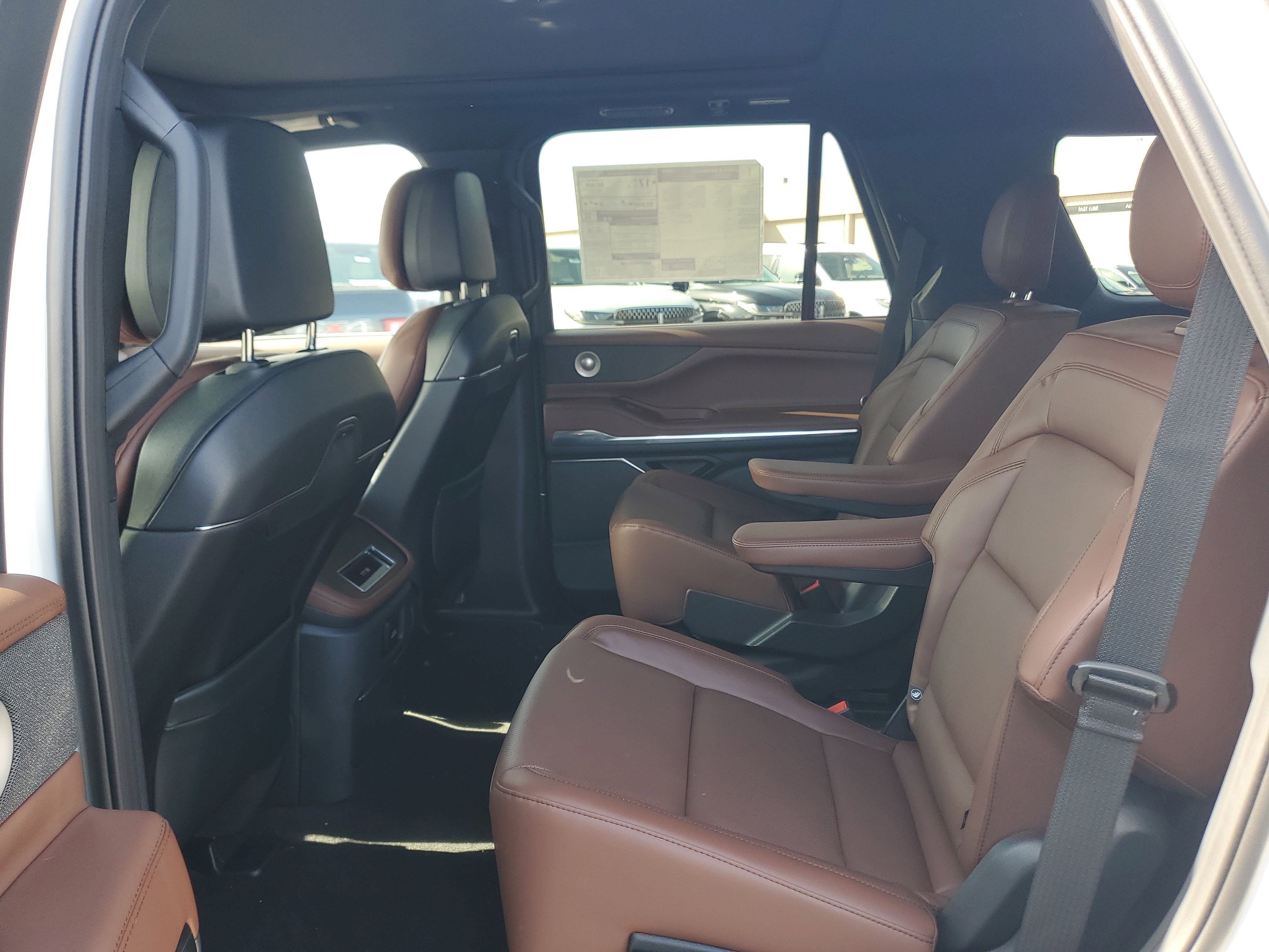 New 2026 Lincoln Navigator Reserve image 27