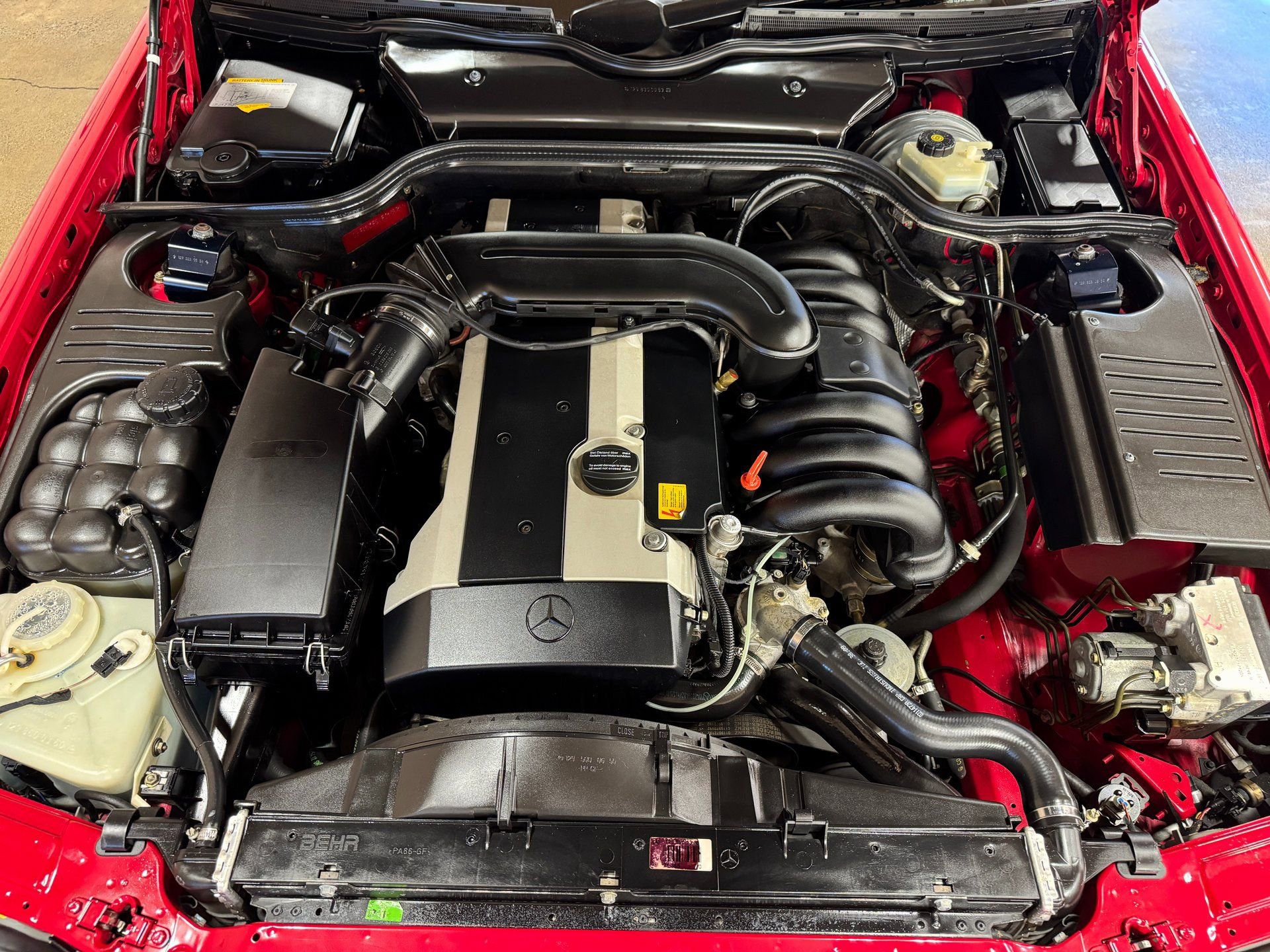 Used 1997 Mercedes-Benz SL 320 image 64